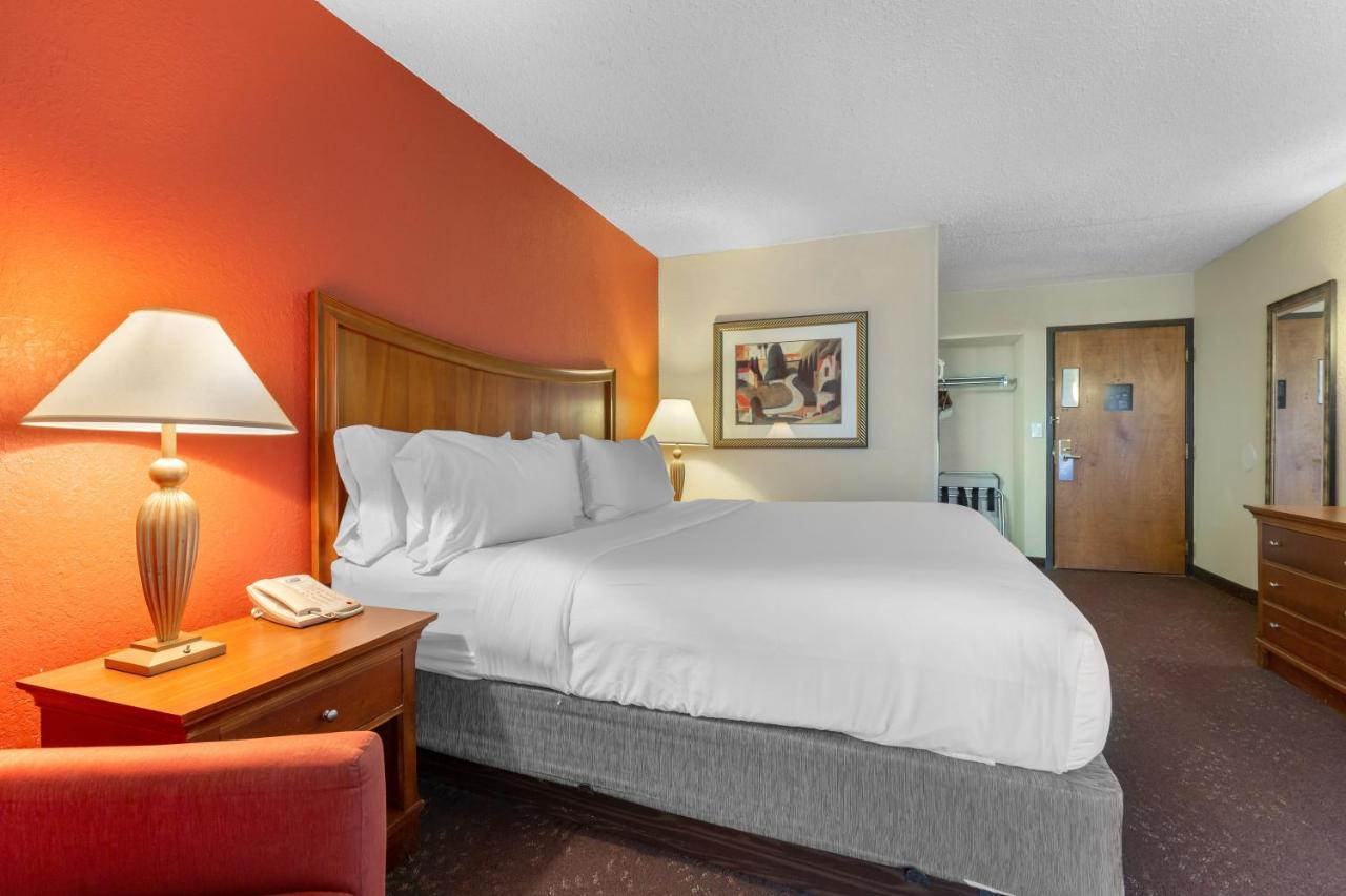 Holiday Inn Express Chicago-Downers Grove By Ihg Ngoại thất bức ảnh