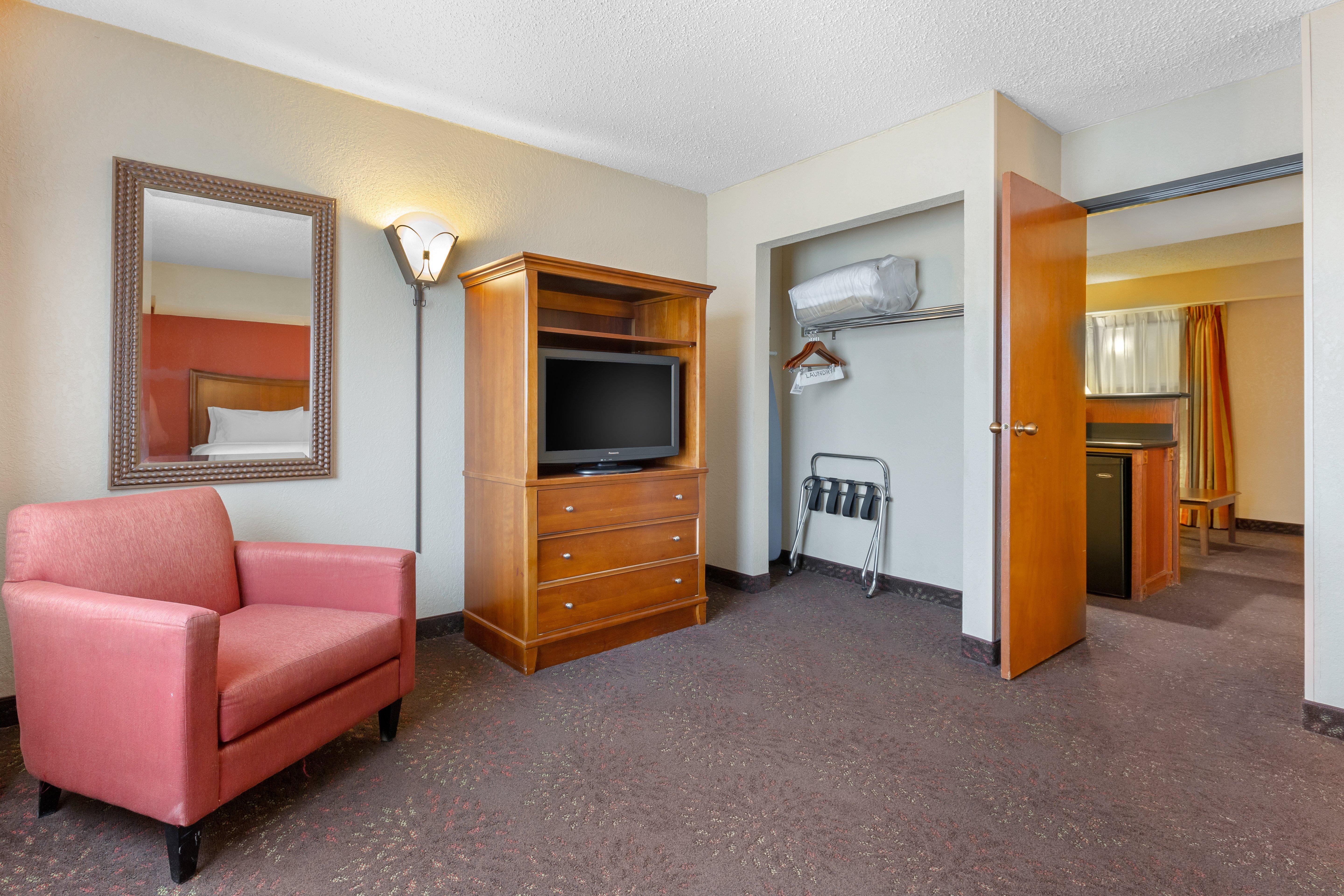 Holiday Inn Express Chicago-Downers Grove By Ihg Ngoại thất bức ảnh