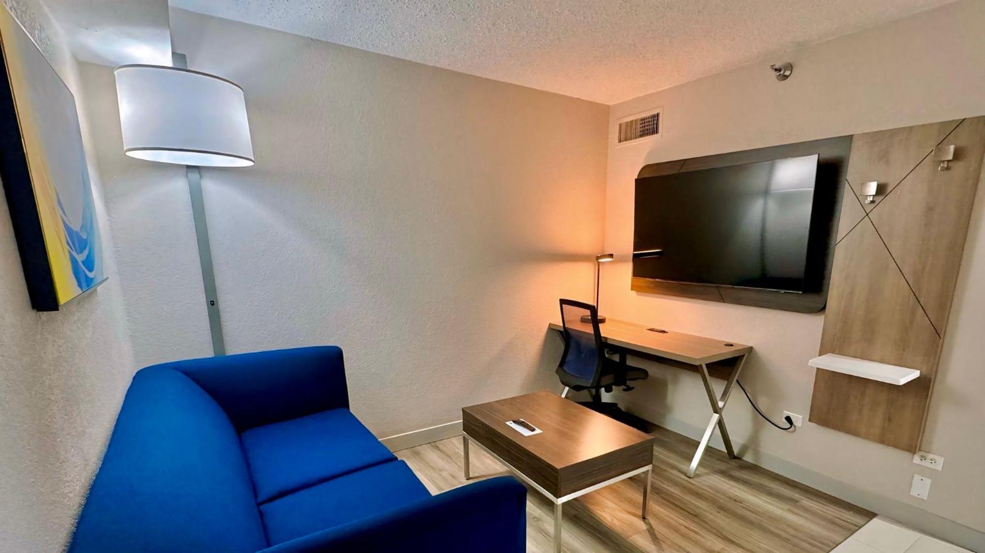 Holiday Inn Express Chicago-Downers Grove By Ihg Ngoại thất bức ảnh