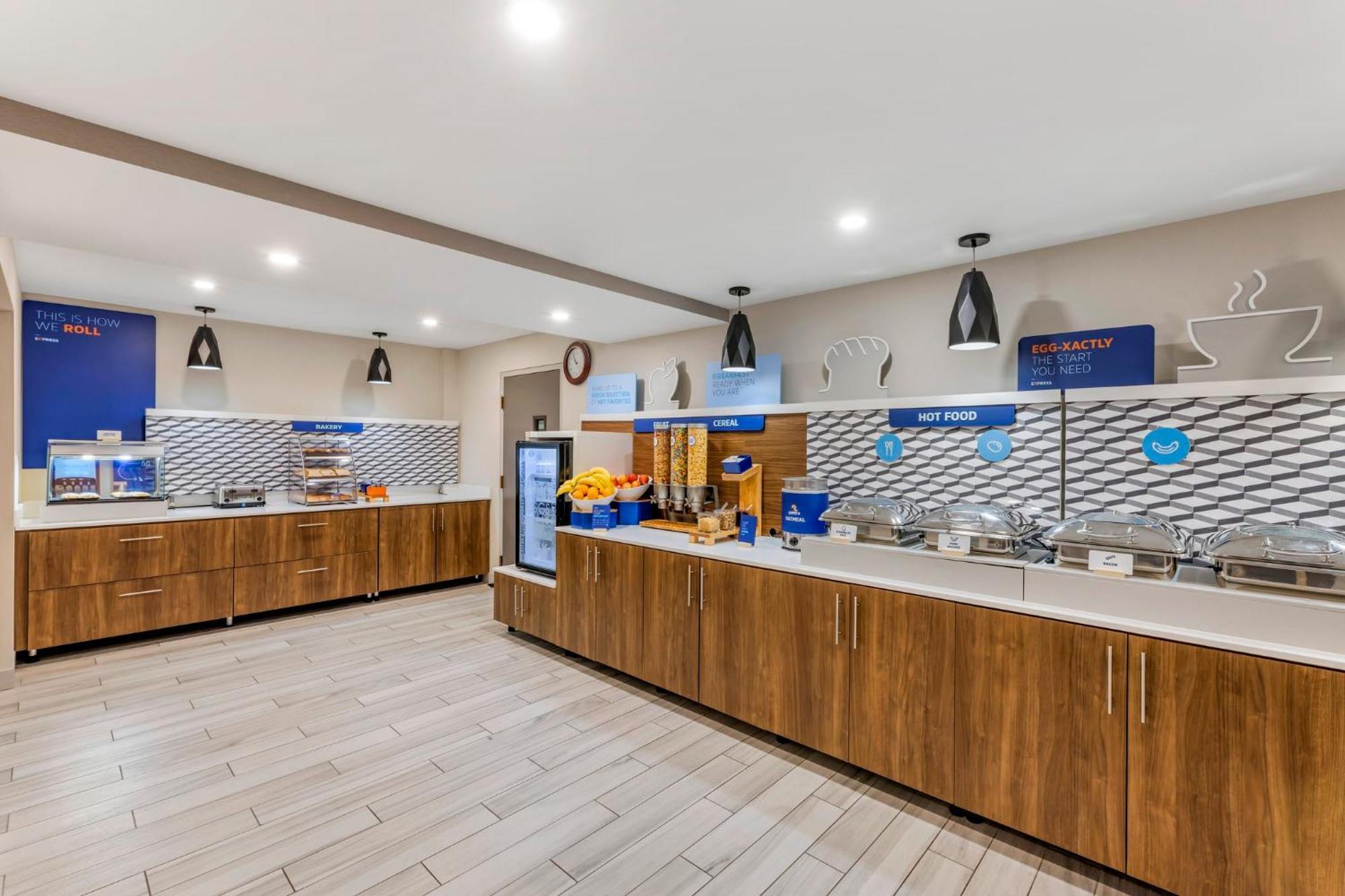 Holiday Inn Express Chicago-Downers Grove By Ihg Ngoại thất bức ảnh