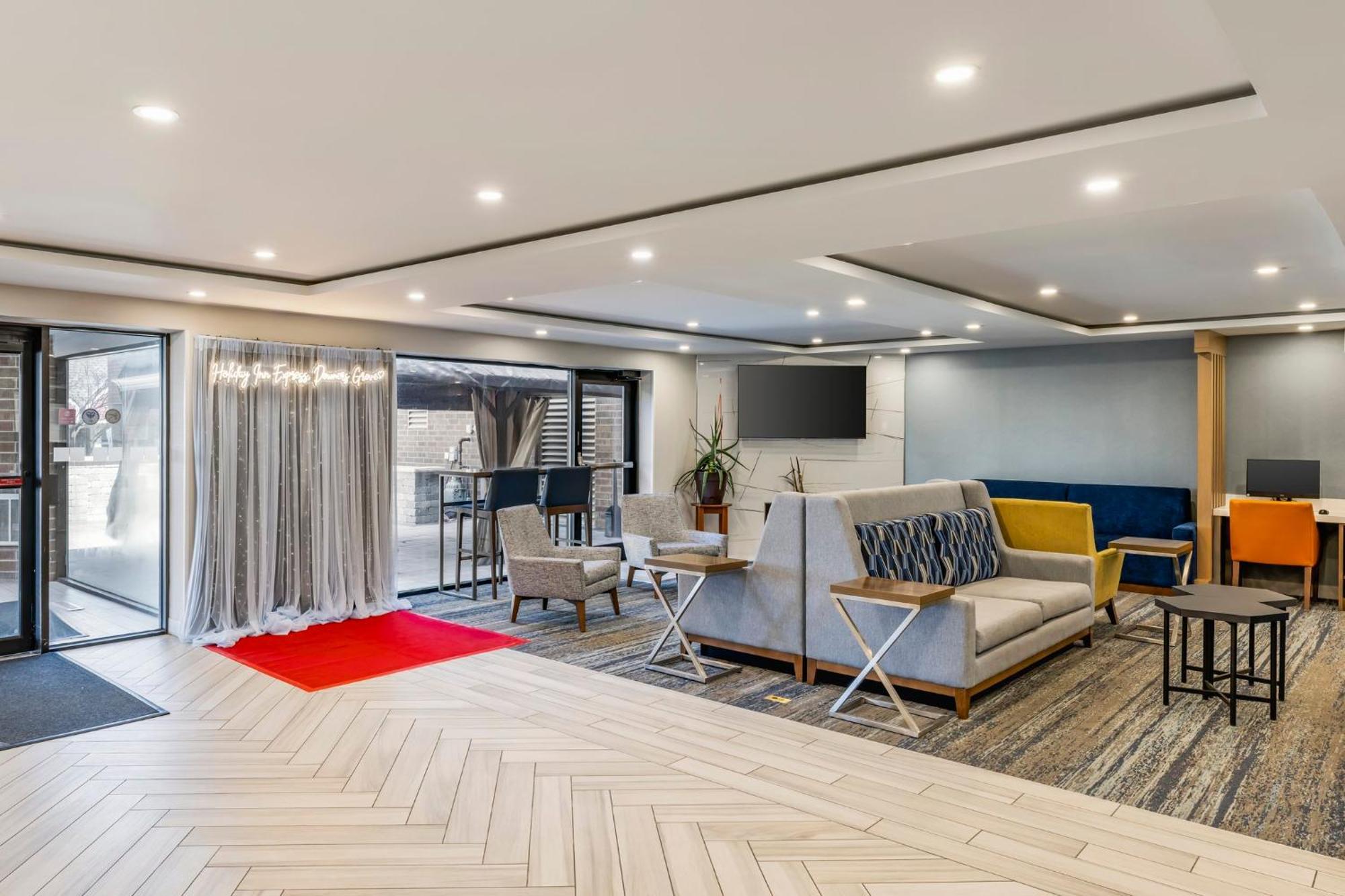 Holiday Inn Express Chicago-Downers Grove By Ihg Ngoại thất bức ảnh